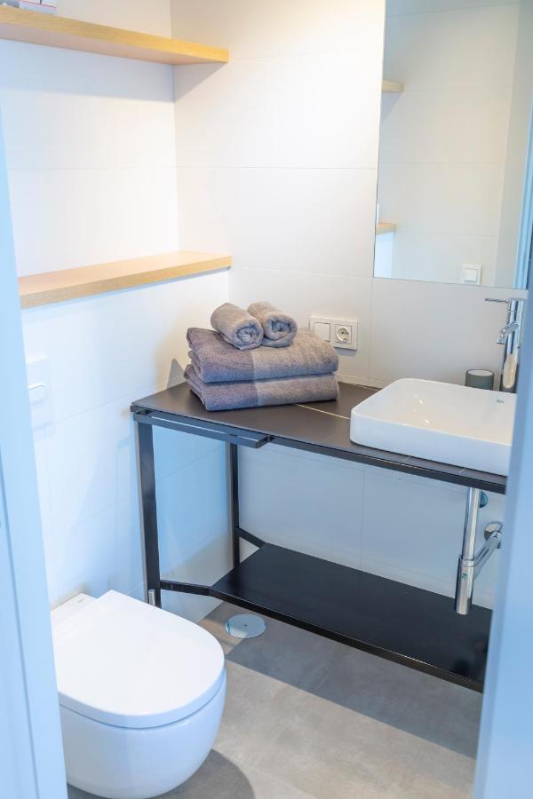 Ferienwohnung Radazul Marina Seafront 5 Exterior foto
